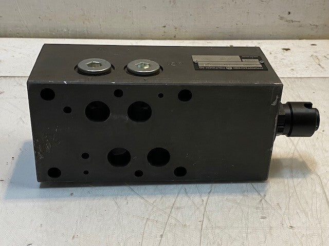 Hydrotechnik Frutigen Hydraulic Valve SDV PE 16 SM-0 P210 | 9" L 3-1/2" W