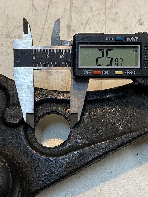 SH Suspension Control Arm with Ball Joint Assembly 38078 R 03/16