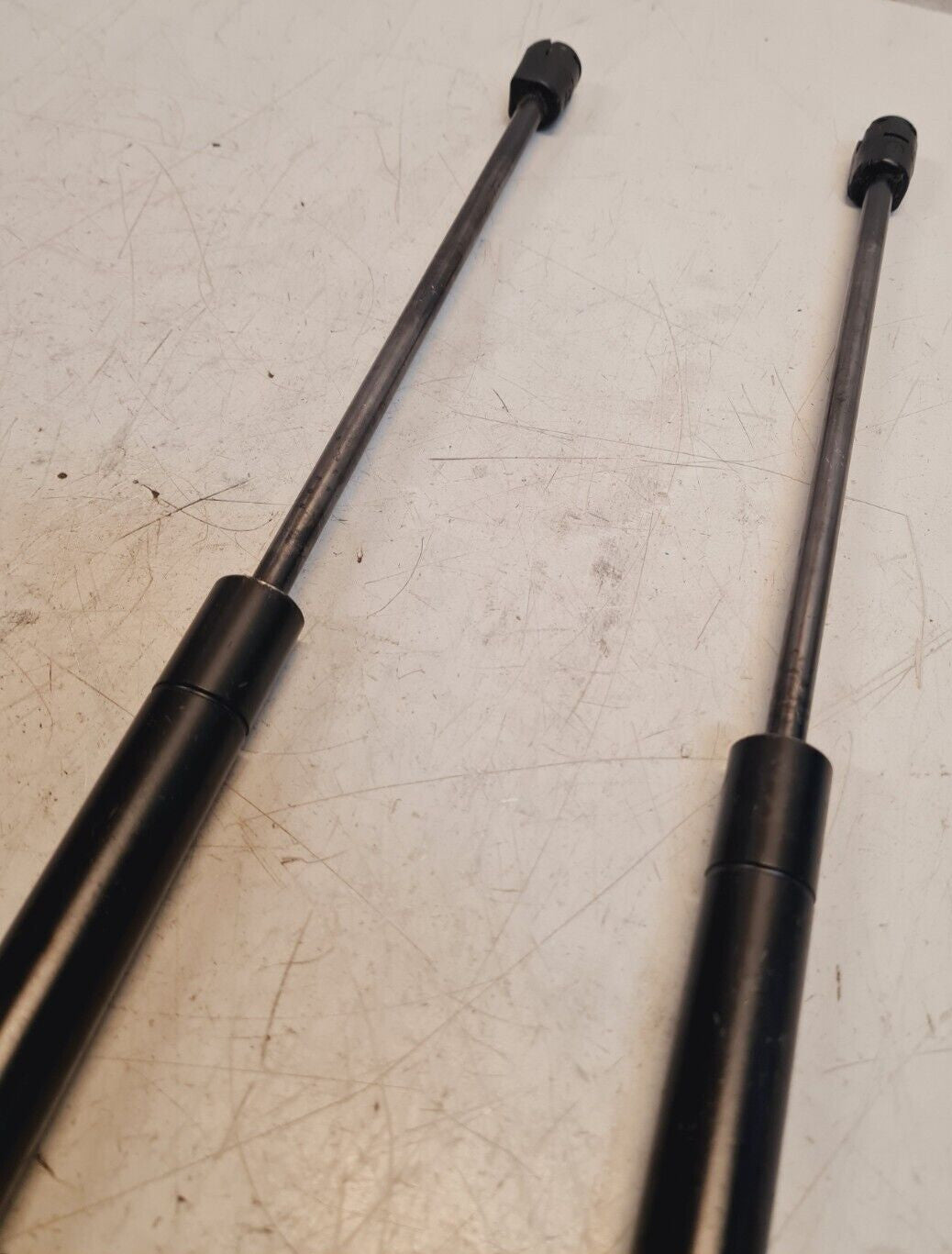 LeisureLift High Pressure Gas Spring 439773 | 197/13