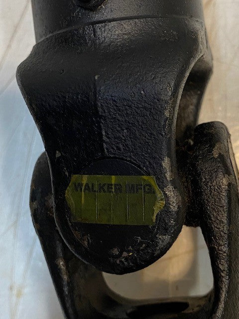 Walker Manufacturing Shear Pin U-Joint Drive Shaft 15-Spline 15-1/2" L 24mm Bore