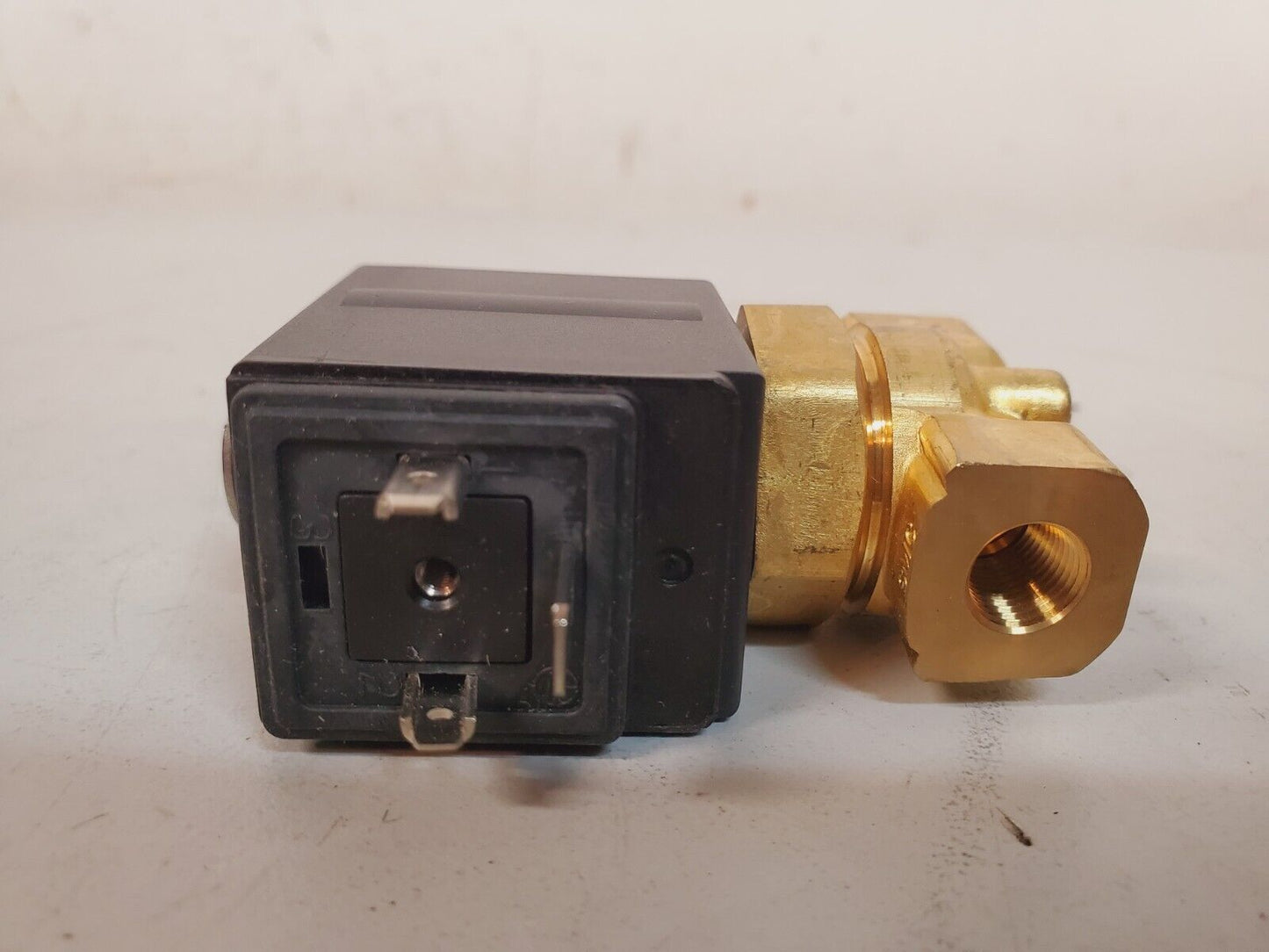 SMC Solenoid Valve for Media VX2112-01N-5DO1