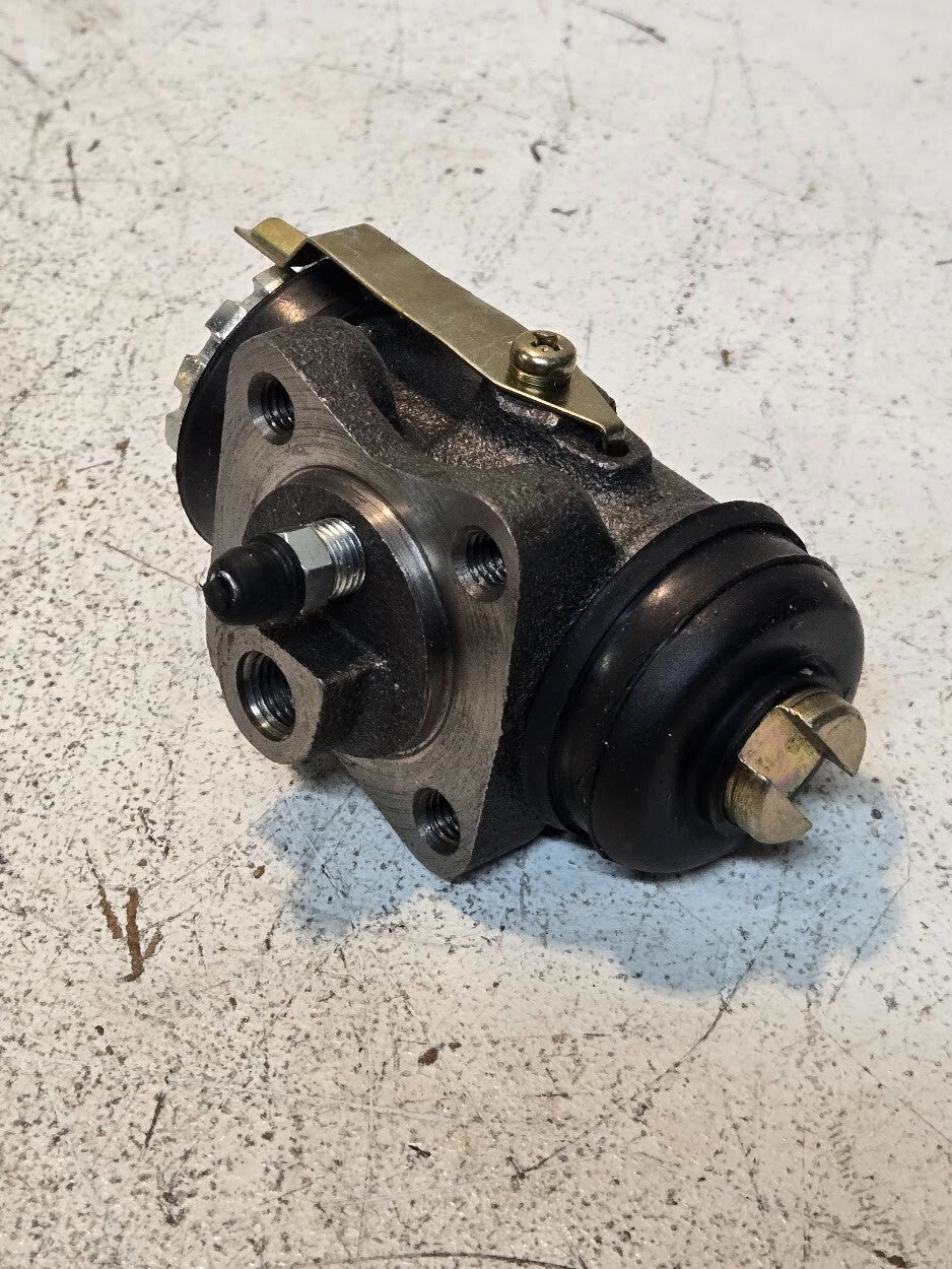 Rear Left Brake Cylinder for Toyota FJ