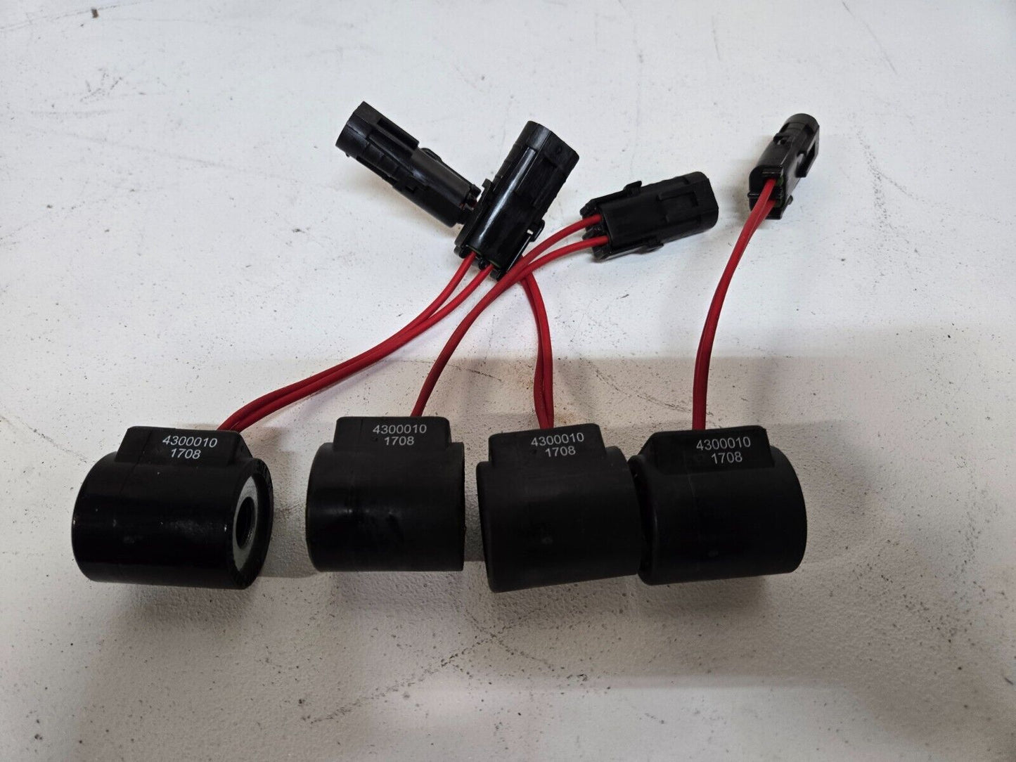 4 Quantity of Sauer-Sundstrand Solenoid Valve Coils 4300010 | 1708 (4 Quantity)