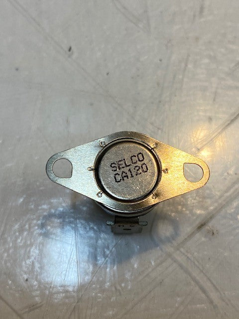 24 Quantity of SELCO CA120 Thermostats (24 Quantity)