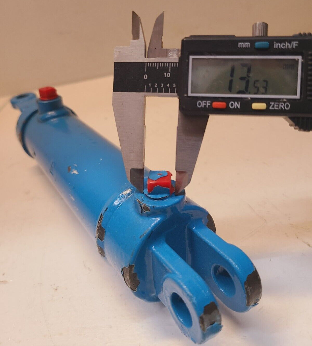 MP Hydraulic Cylinder Part Number C2861