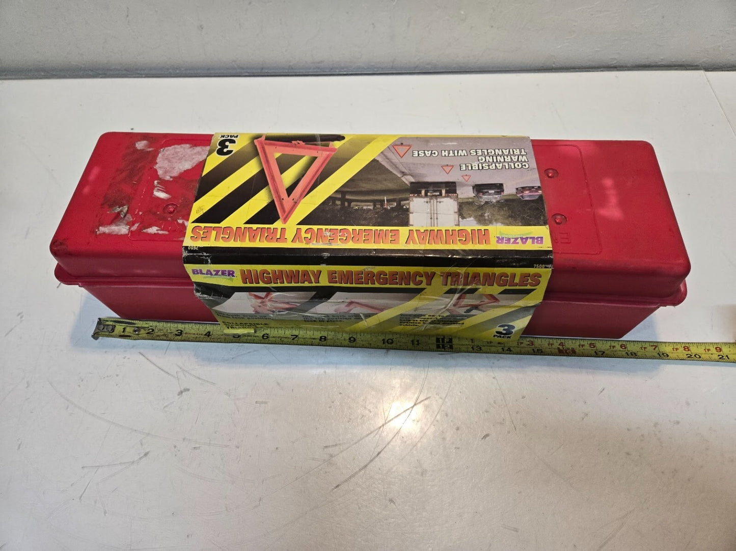 Blazer International Highway Emergency Triangles 7500 3-Pack 007739400