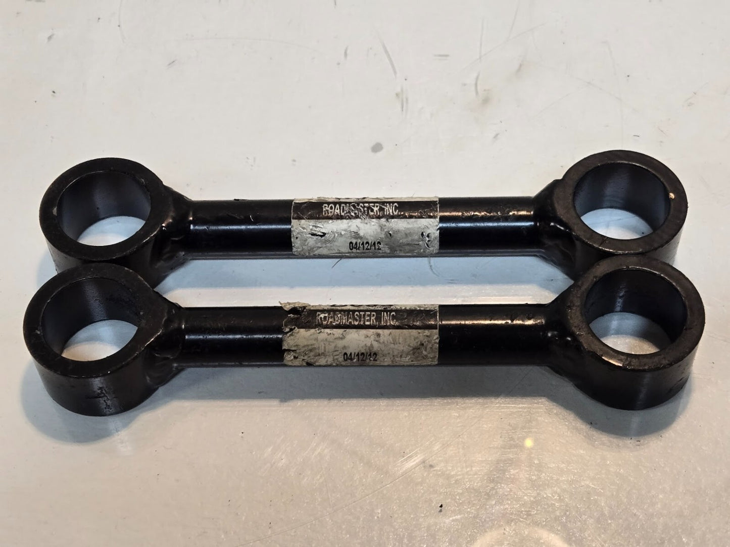 2 Quantity of Roadmaster B693 End Links for Sprinter Van 30mm Bore (2 Quantity)