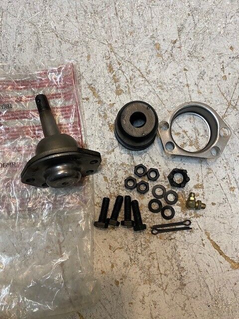 2601064R / 164020B1 Upper Ball Joint Front Suspension