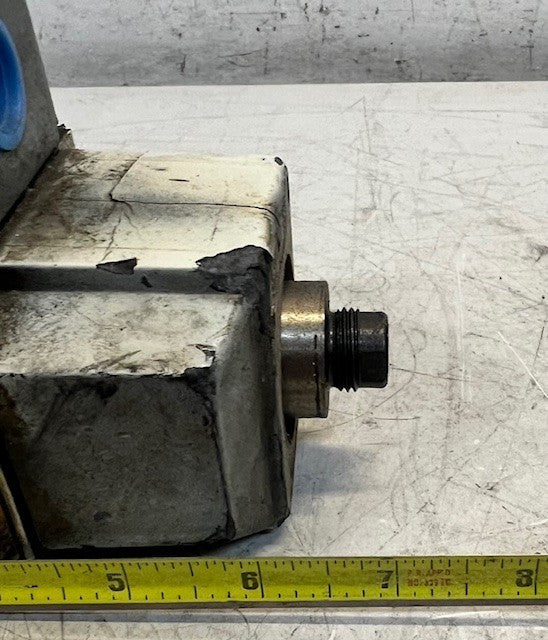 Double A Hydraulic Directional Control Valve QJ-5-C-10A1 Spool OEM Unit