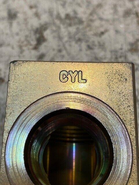 Hydraulic Valve Manifold Block ACC CYL 8C-6162-03 31mm Bore 24mm Bore