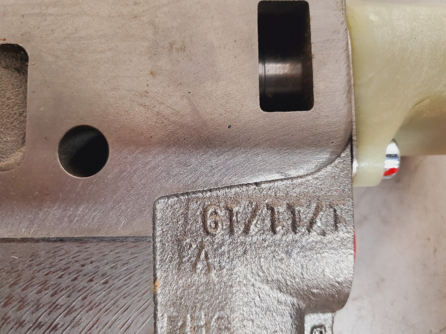 Sectional Control Valve Work 3482200 | 2207376 | 348 2200 | 71 006 | 167