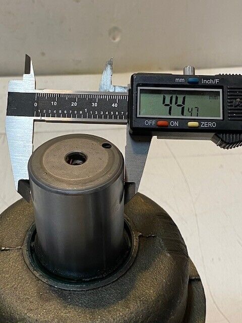 Stucki Hydraulic Stabilizer HS-10 | 104-0060 | 44mm 2-1/8" Shaft