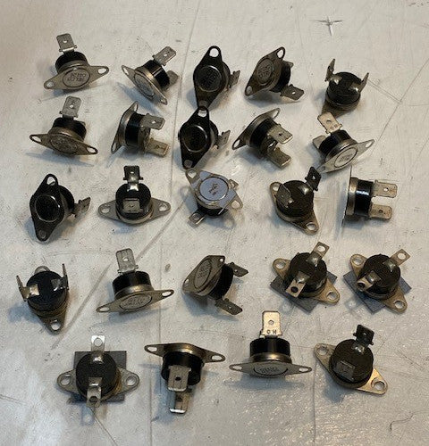 24 Quantity of SELCO CA120 Thermostats (24 Quantity)