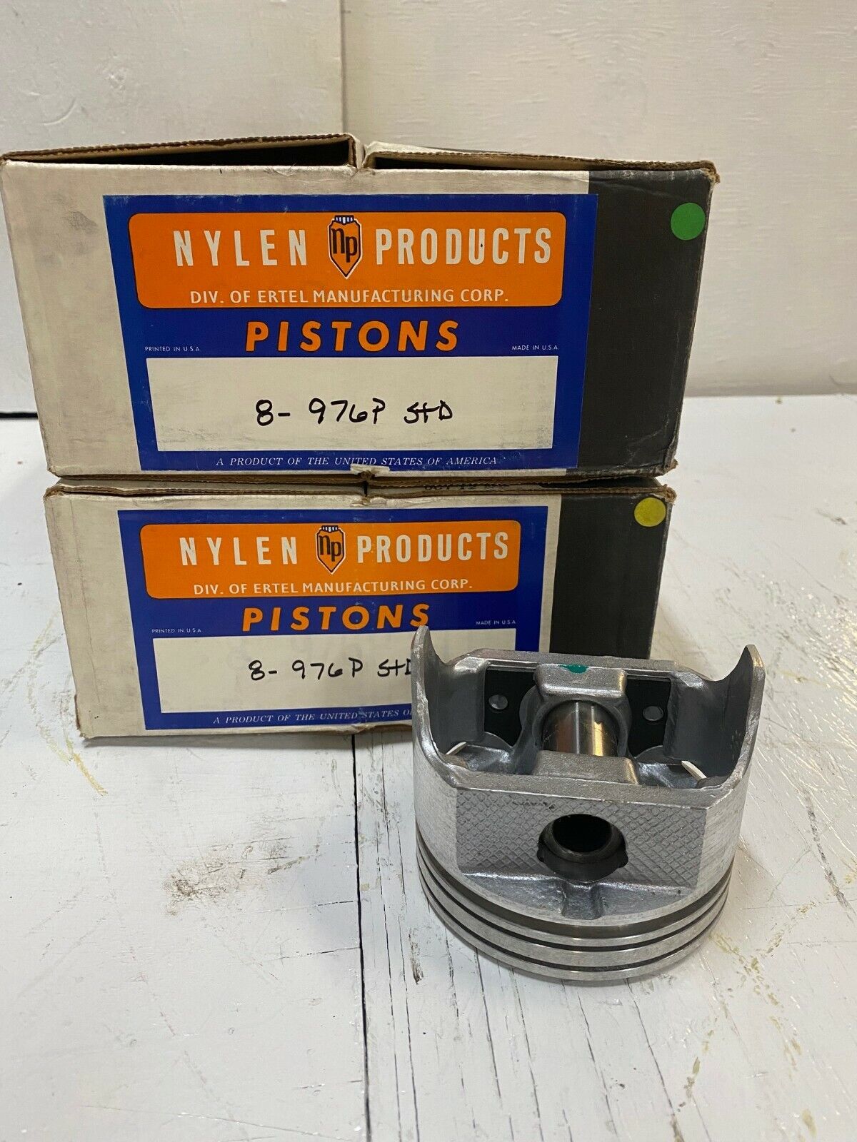 16 Nylen Pistons (2 Sets of 8) 976P STD 4" Bore (16 qty)