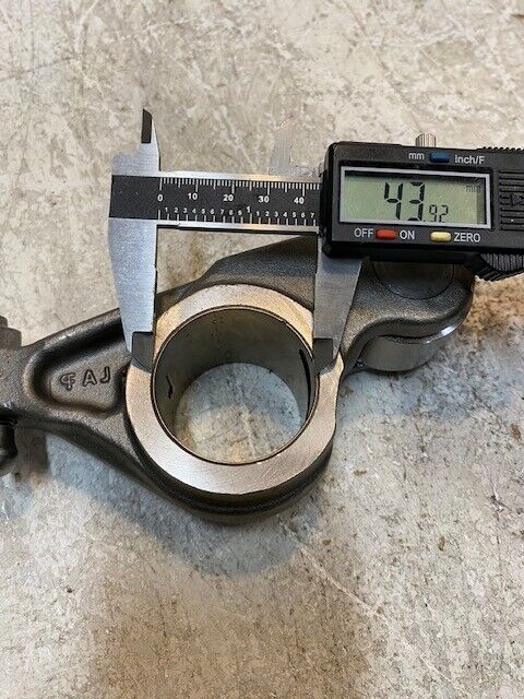 Engine Rocker Arm Lever 6-1/2" Long 44mm Bore 24mm Roller