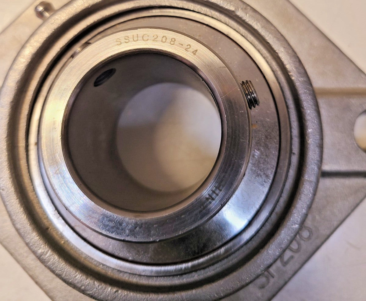 A&L  4-Bolt Flange Mounted Bearing SF208 | SSUC208-24