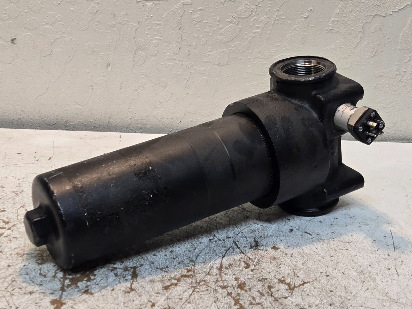 Demag Plastics Hydraulic Filter 403366 with Schroader Pressure Switch MS10LC-50