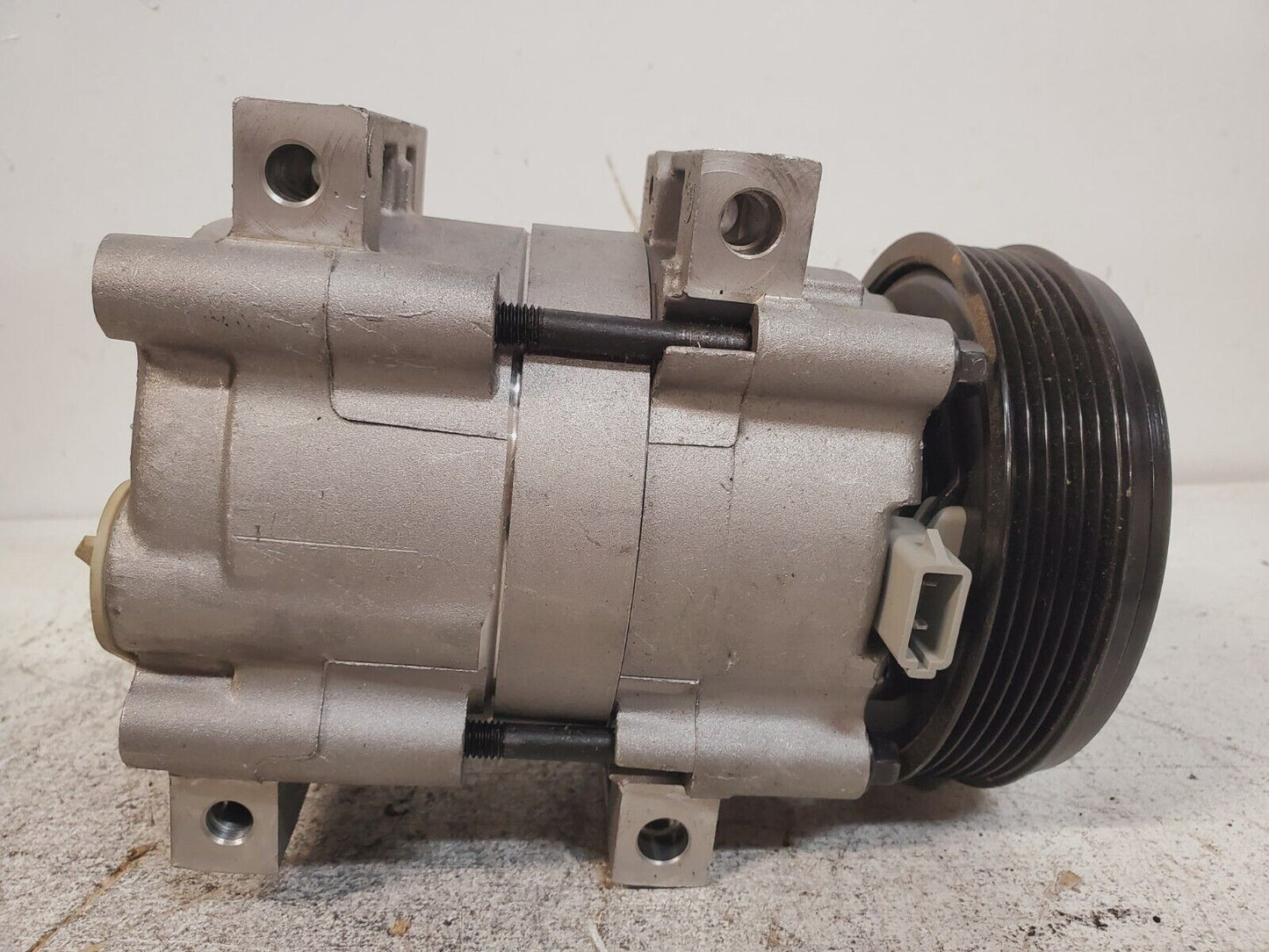 Compressor Works A/C Compressor 638132 | 040329A0252