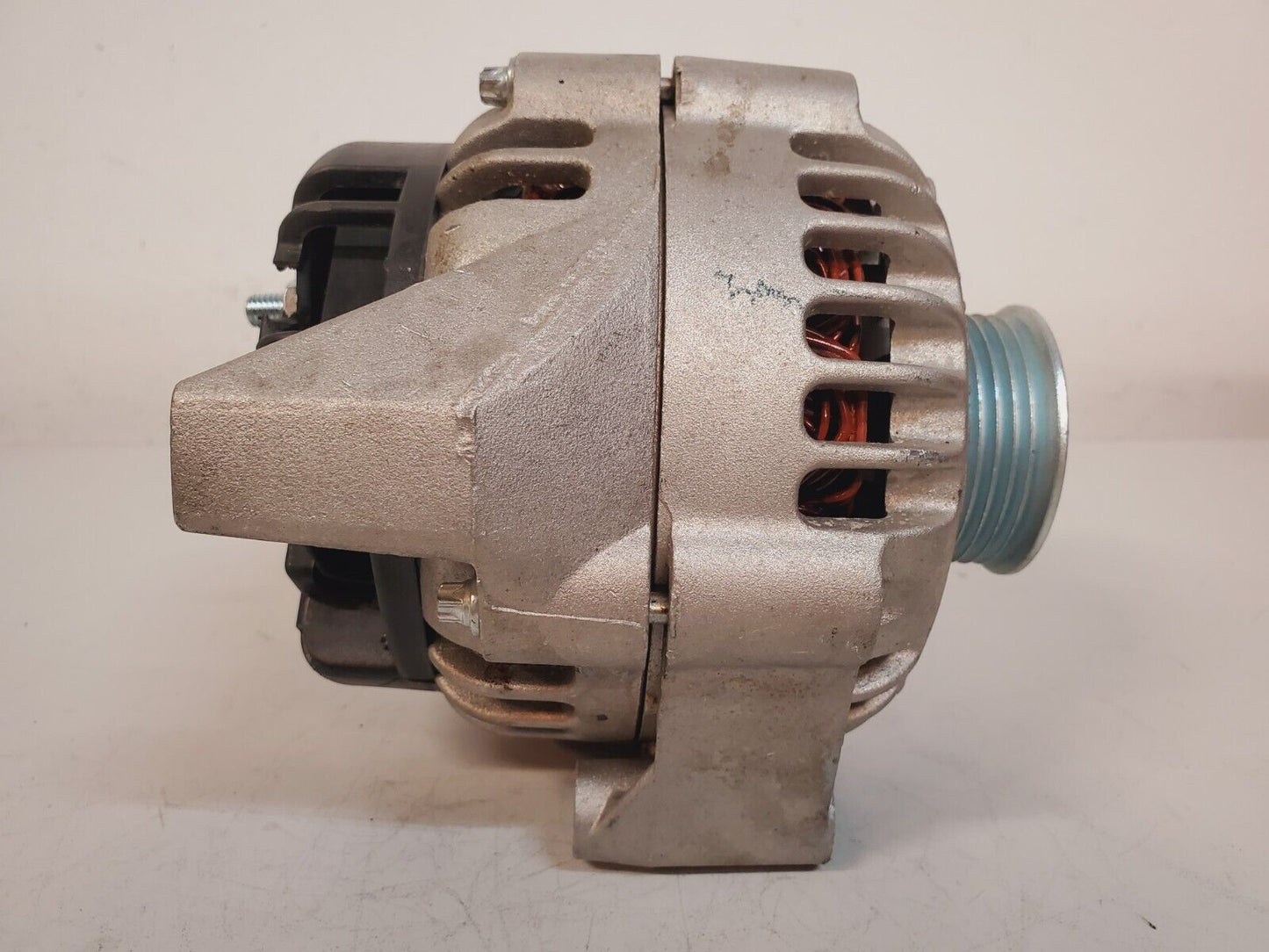 Delphi Automotive System Remanufactured Alternator 1650-6-5 | 0406183