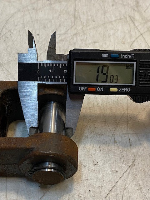 Female Rod Clevis RC-0750 | 3-1/8" Long 2-7/8" Wide 19mm Rod 17mm Bore