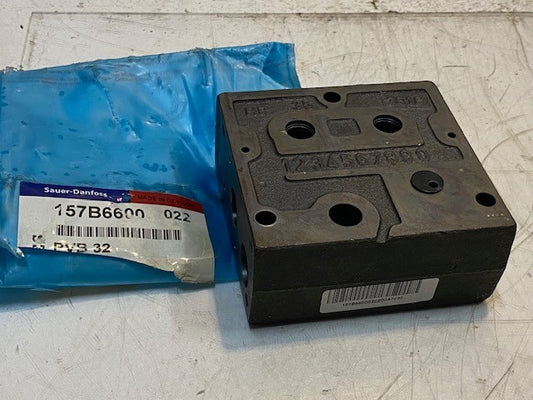 Sauer-Danfoss Basic Module Valve Block 157B6600 | 0202D047030