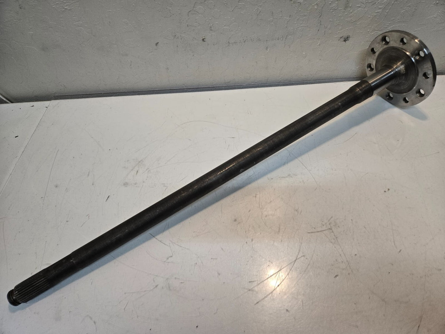Rear Axle Shaft MG1015 for Motive Gear | 30.5" | 28 Spline | Dual 5x4.75" | 0610