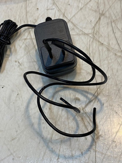 18 Quantity of Intertek Switching Adapters GQ07-120050-DU, 4007202 (18 Quantity)