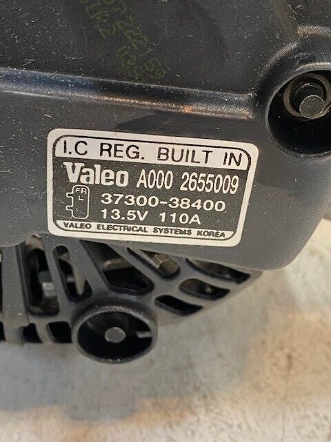 Valeo Alternator 37300-38400 | A0002655009 | 13.5V | 110A - USED