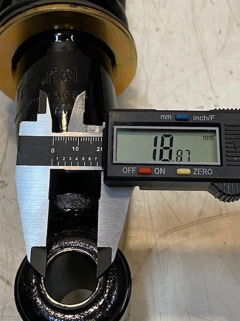 Gabriel Shock Absorber 646177 | Q13063 | 24" Long 3" Dia. 19mm Bore