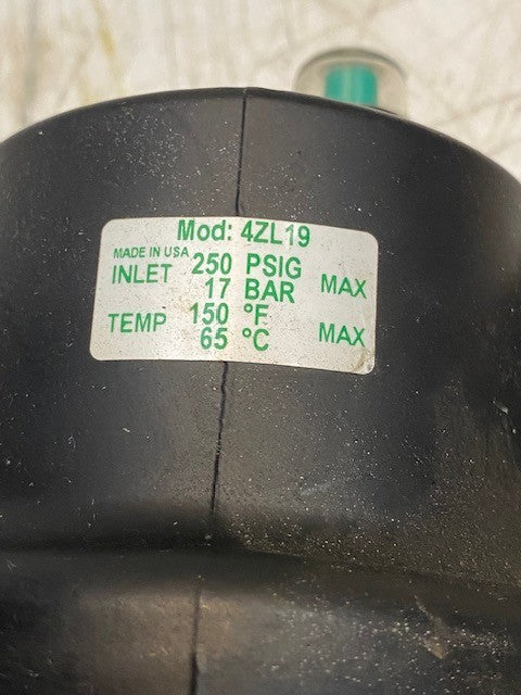 Speedaire 4ZL19 Pneumatic Oil Filter 1" NPT 125 CFM 250 PSIG 17 BAR