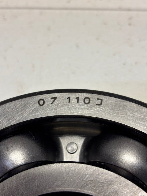 SKF Explorer Single Row Ball Bearing 140mm OD 55mm ID | 6411