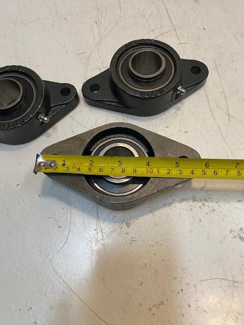 3 Quantity of IPTCI 2-Bolt Flange Bearing NFL206 SA206-20G 30mm Bore (3 Qty)