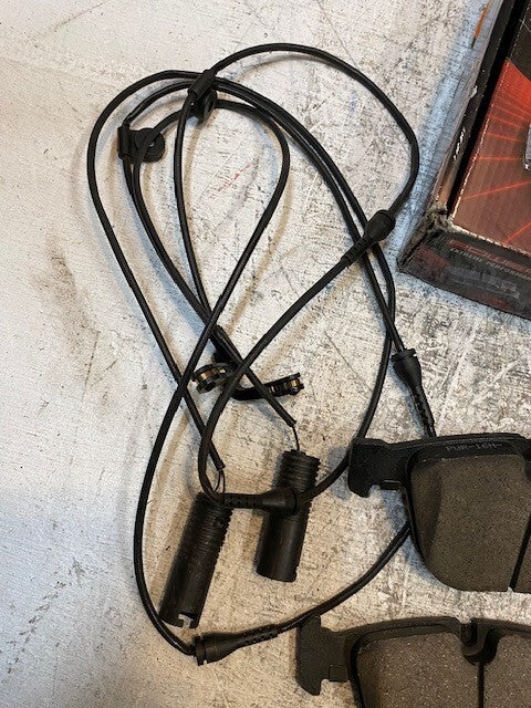 Evolution Ceramic Disc Brake Pad Set of 4, 16-919, Abs Sensor, Power Stop 010513