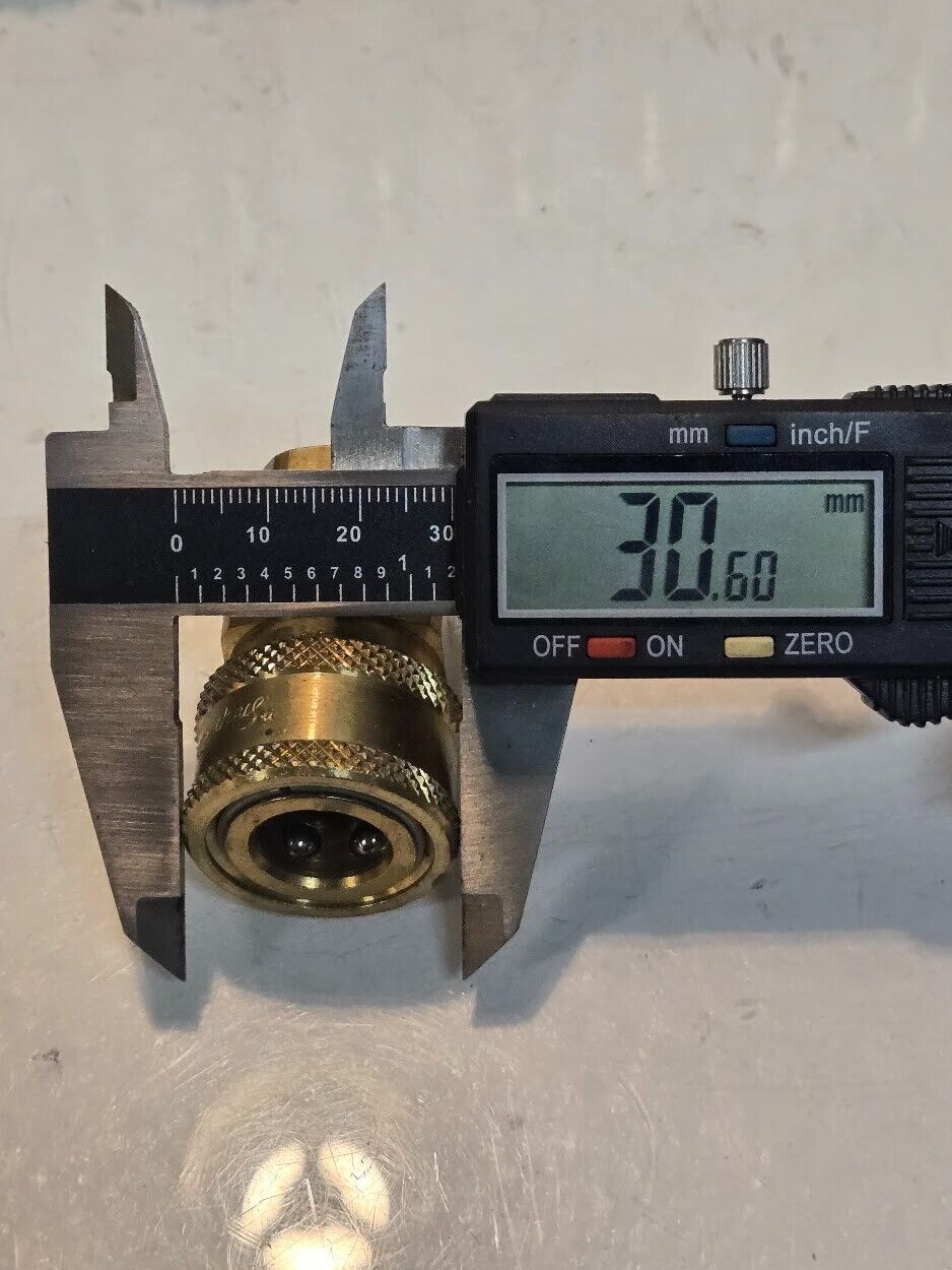 Snap-Tite BVHC-6 3/8" Quick Connect Coupling A021-2 3/8" FNPT 3/8" Quick Connect