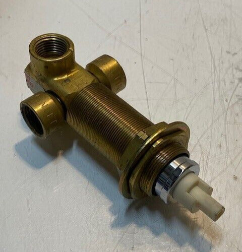 Delta Transfer Valve 5-1/2" L 2-3/8" W 31mm Shaft 18mm Bore