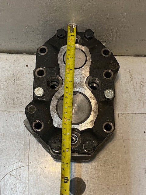 Gearbox 1139389-192 | 10-1/2" L 7" W 6" H 13mm Bolt Holes 30mm Bore 27-Spline