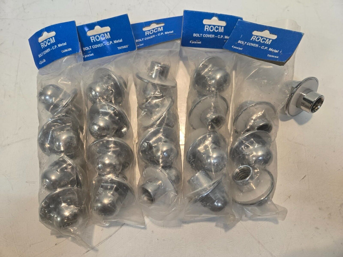 20 Quantity of Rocm Bolt Covers 25.3mm Hex 14.85mm Inner Diameter (20 Quantity)