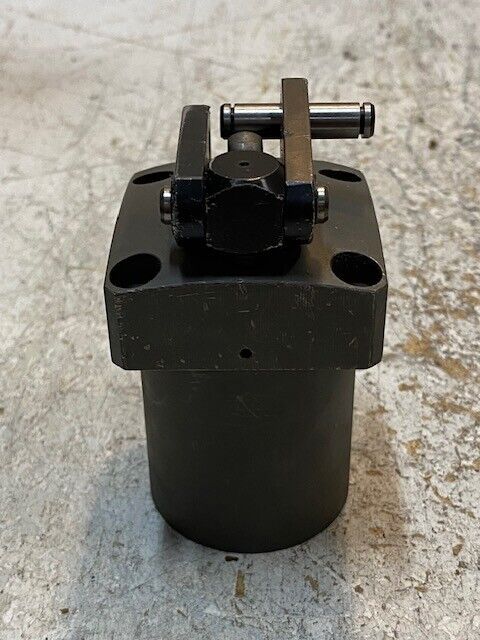 Kosmek Hydraulic Link Clamp X4L54938-03 | TK0551-GC-1 *Missing Little Pin*