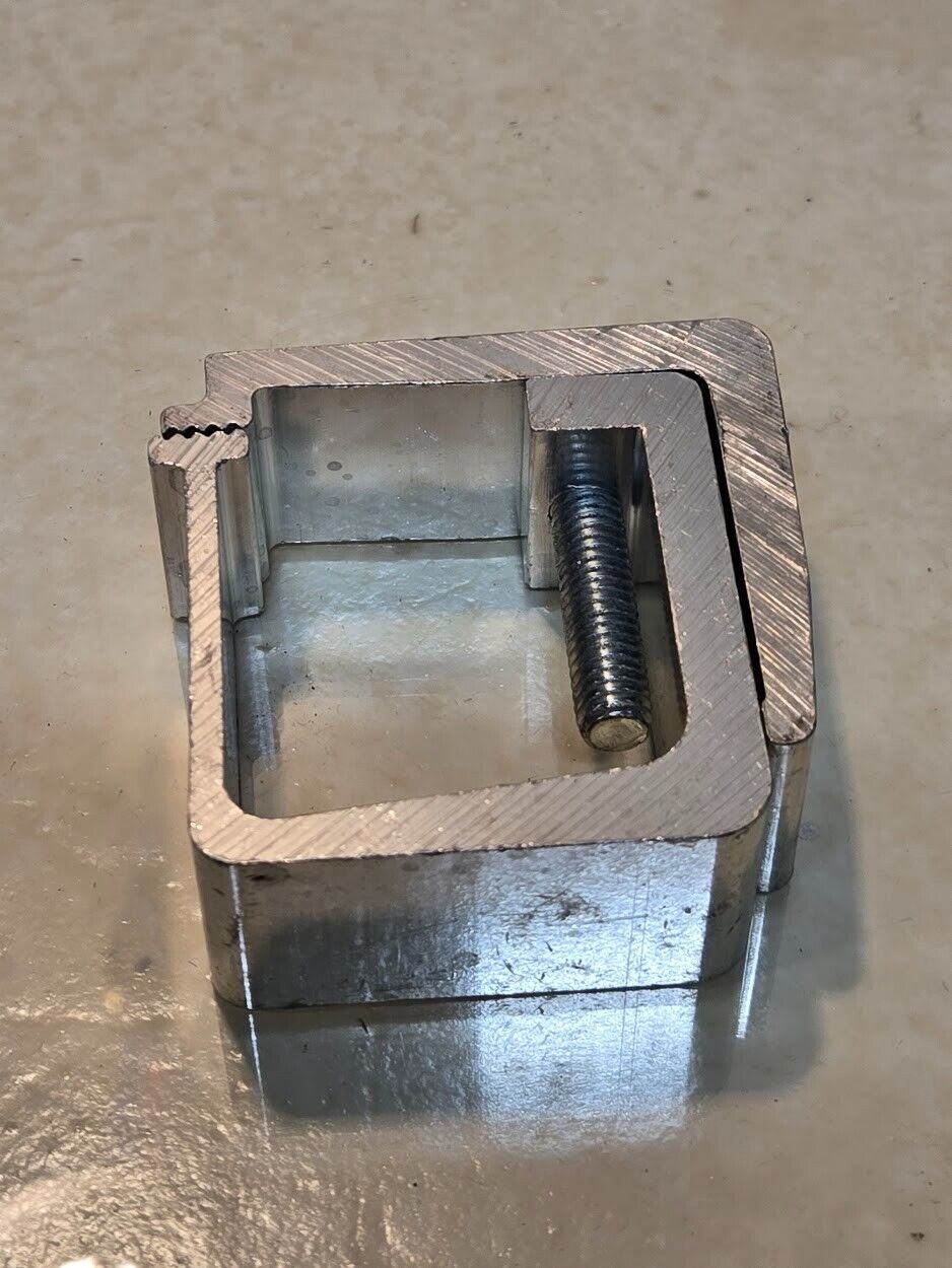 30 Quantity of Tonneau Cover Rail Clamp 1703561 for TruXedo (30 Quantity)