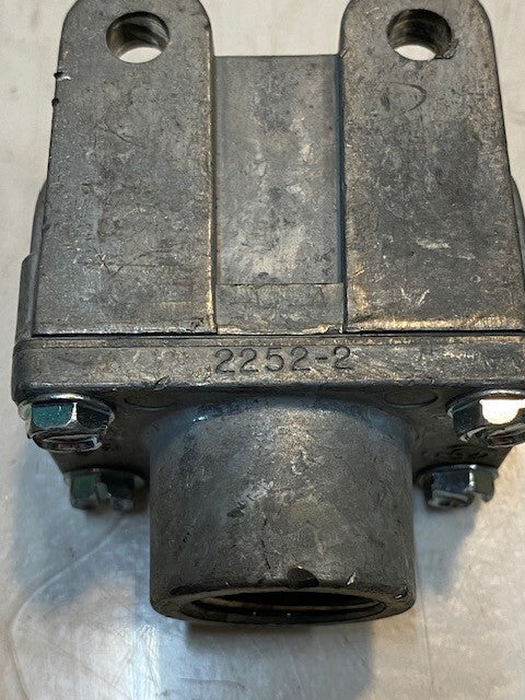 Fuel Return Flow Splitter Tee Valve High Flow 2252-2