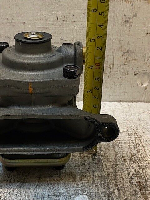 Bendix Air Brake Relay Valve T-5008328 | 909828 | 3561639C1
