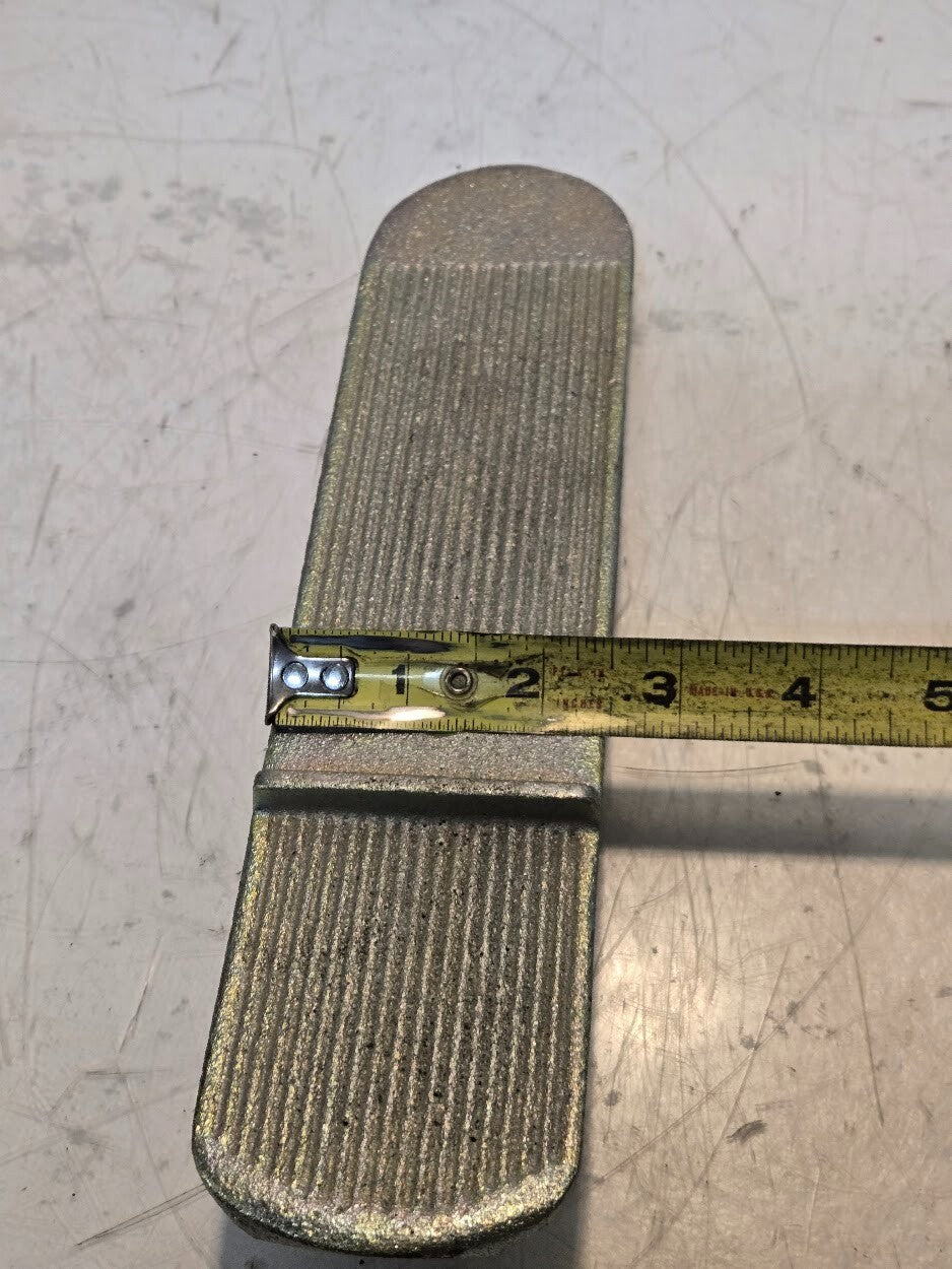 2 Quantity of BW Accelerator Pedals T-232211-D for John Deere (2 Qty)