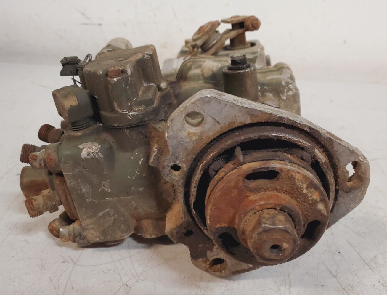 American Bosch Fuel Injection 691-022-C91 | 100-6A-100A 9555-A8 Slight Damaged