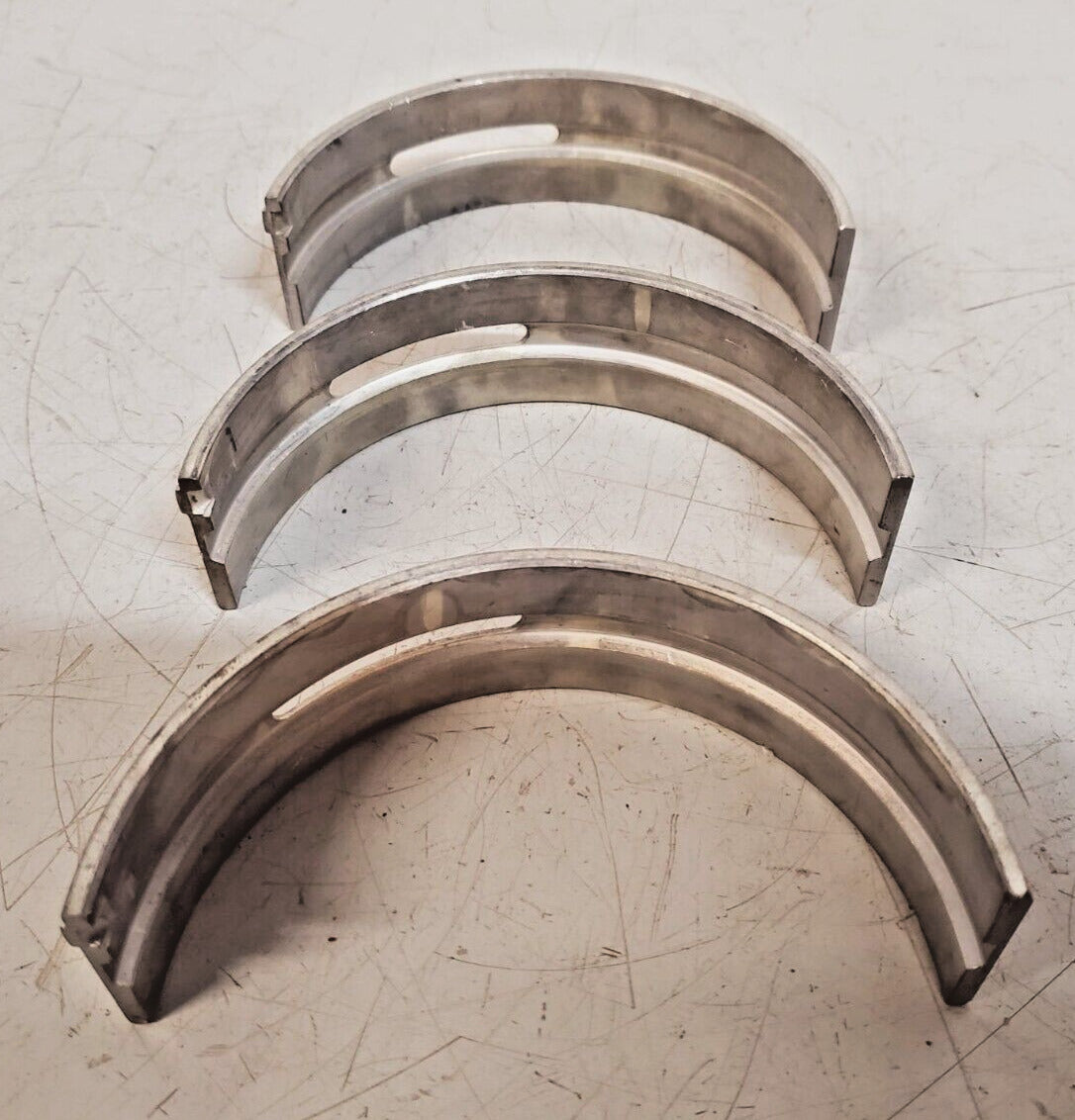 5 Qty. of John Deere Main Bearings Wear-Gard R129751 | R129752 | R129749 (5 Qty)