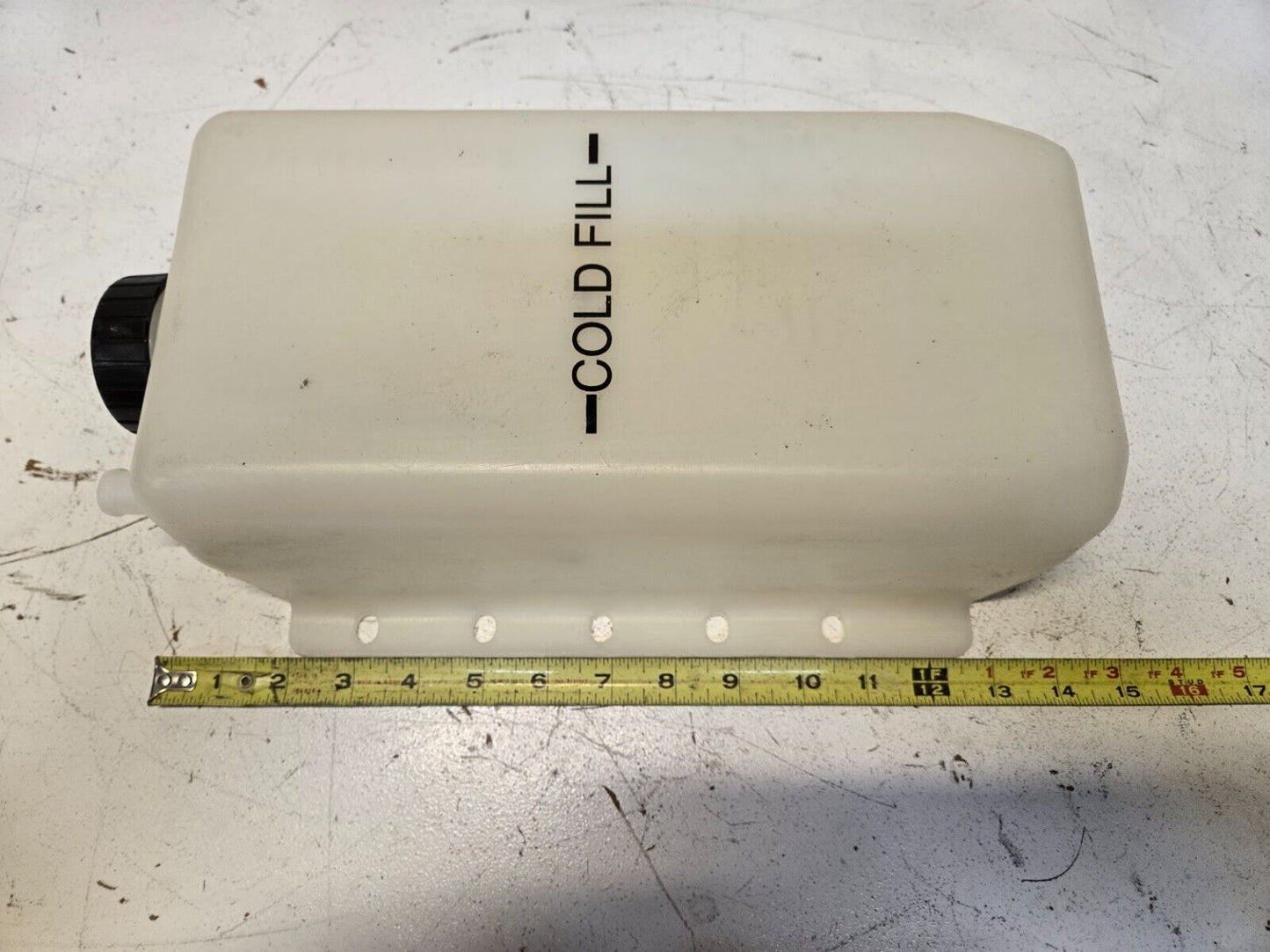 Coolant Overflow Tank 5 Quart 12"x6"x4"