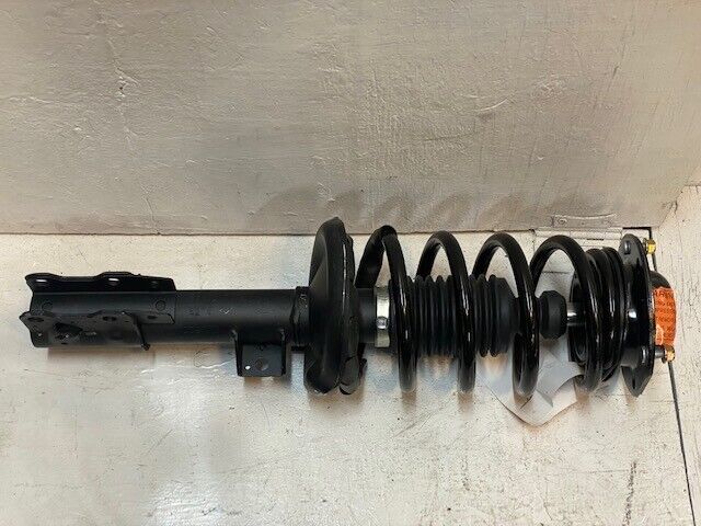 Shock Absorber Strut Spring Front Mount Assembly 2572463101 09200770HJ