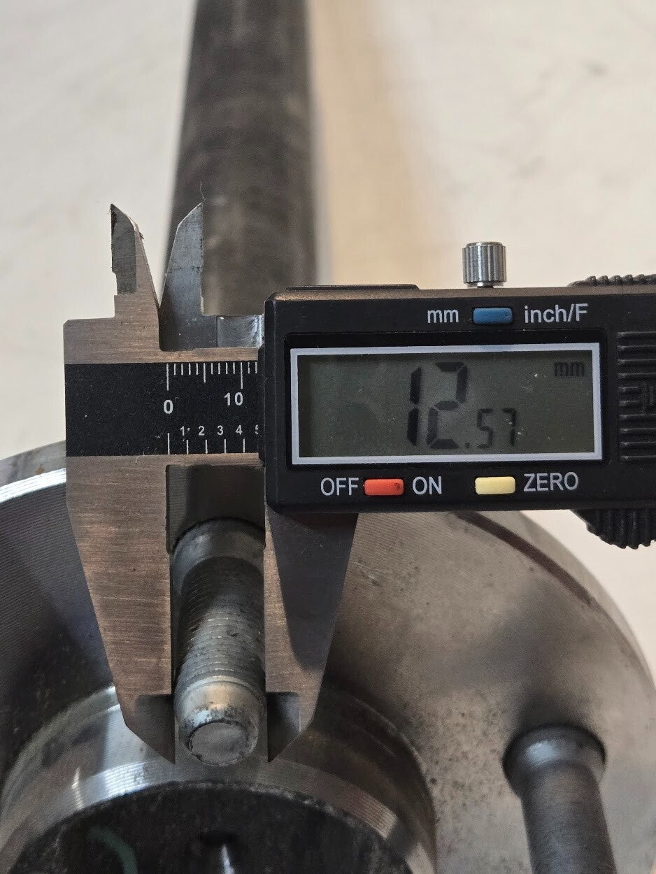 A48 Axle Shaft 1392R | 5x4.5 in Bolt Pattern | 32-7/8" Long | w/ ABS Sensor Ring