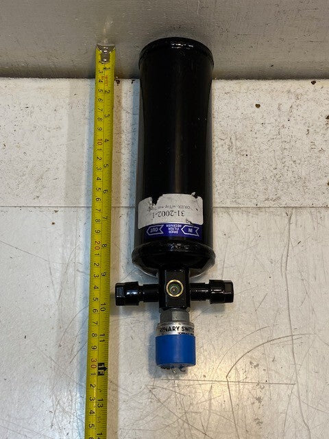 Drier Filter Receiver w/ Top mnt Trinary Switch 31-2002-1 | 12" Long 4" Wide