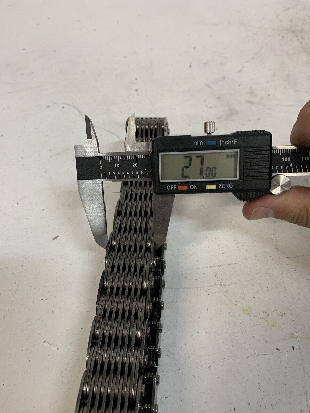 1304 Camshaft Crankshaft Chain About 32” Long Total - MEASUREMENTS PICTURED