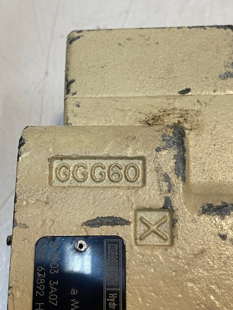 Denison Directional Control Valve A4D03 3A07 1213 20A5G0Q 281R 026 67892 H